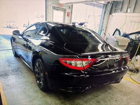 Used 2015 Maserati GranTurismo MC image 2