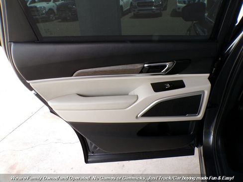 Used 2021 Kia Telluride EX w/ Towing Package image 19