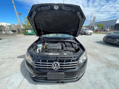 Used 2014 Volkswagen Passat 1.8T SEL Premium FWD image 11