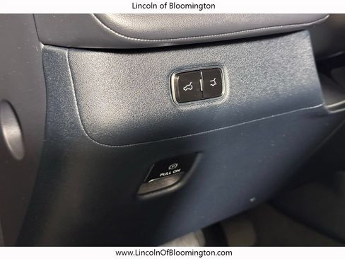 Used 2025 Lincoln Navigator L Reserve AWD/4WD image 25