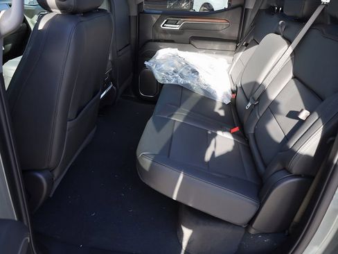 New 2026 GMC Sierra 1500 Denali w/ Technology Package AWD/4WD image 17