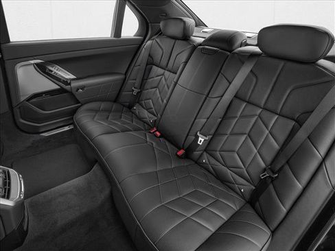 New 2026 BMW 750e xDrive w/ Executive Package AWD/4WD image 9