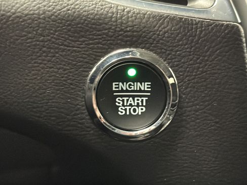 Used 2024 Ford Edge Titanium AWD/4WD image 22