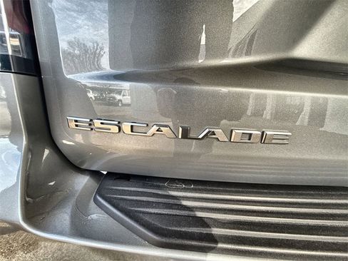 Certified 2024 Cadillac Escalade Sport Platinum w/ Heavy-Duty Trailer Package image 31