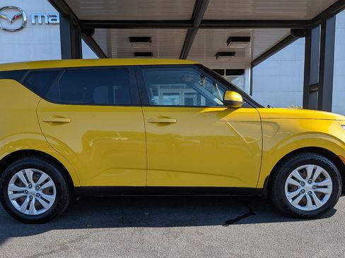 Used 2020 Kia Soul LX FWD image 5