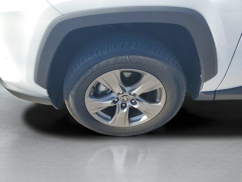 Used 2025 Toyota RAV4 XLE FWD image 26