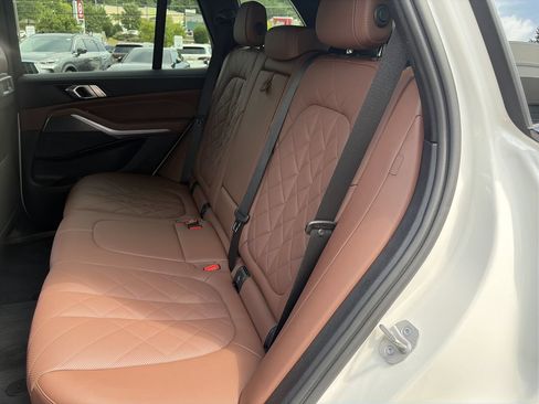 Used 2023 BMW X5 sDrive40i w/ M Sport Package RWD image 31