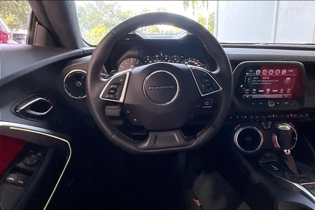 Used 2018 Chevrolet Camaro LT RWD image 5