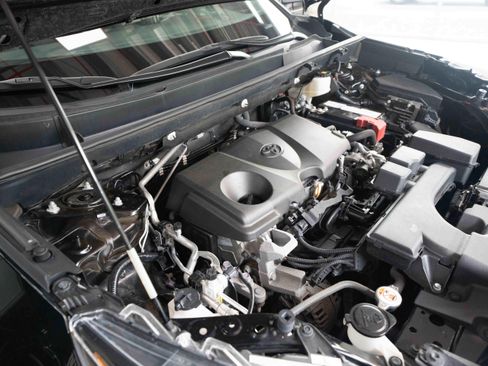 Used 2023 Toyota RAV4 LE FWD image 32