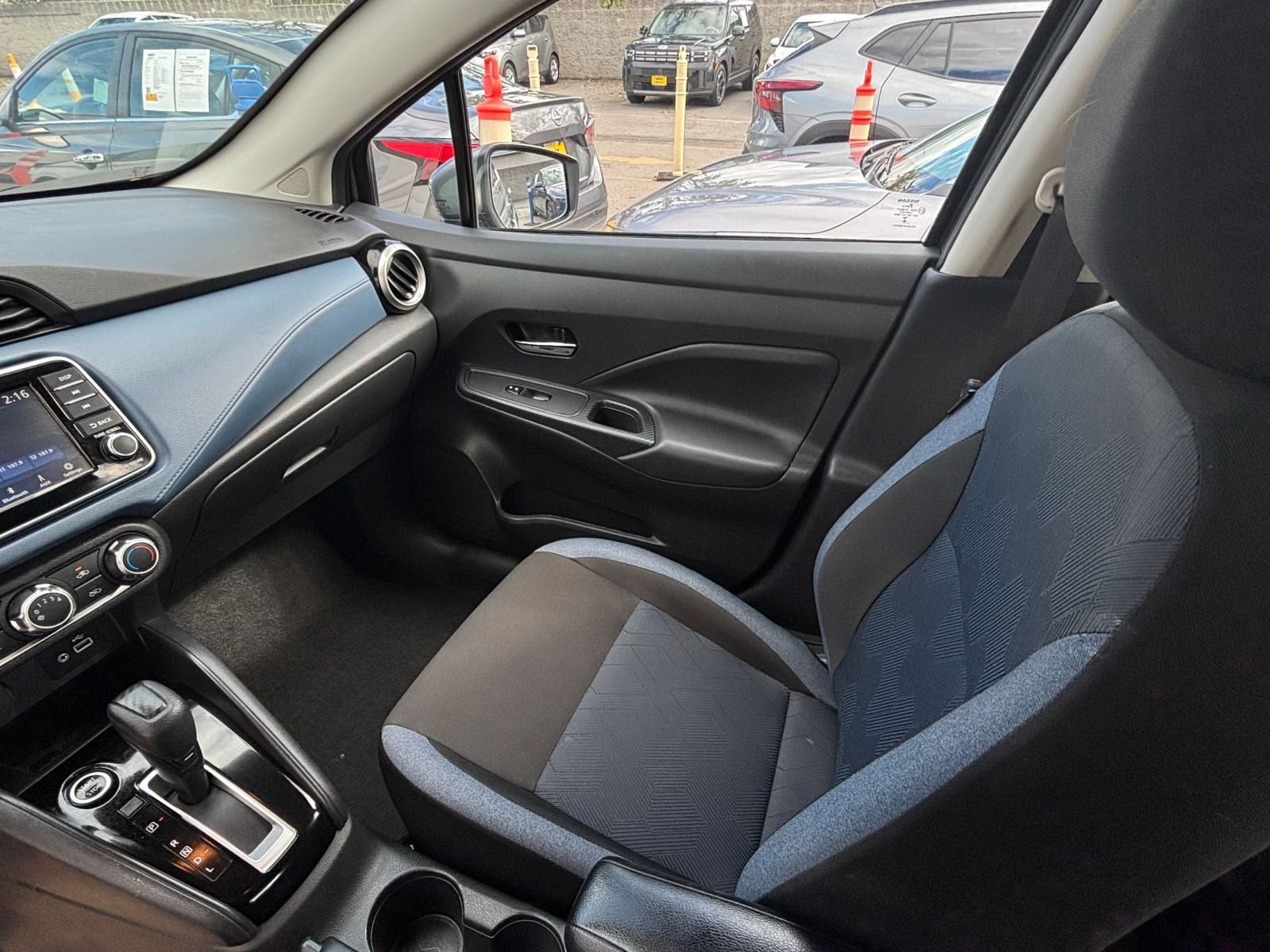 Used 2025 Nissan Versa SV FWD image 34