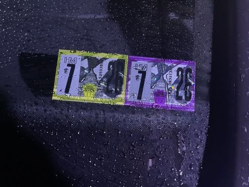 Used 2018 Volkswagen Golf SEL image 11