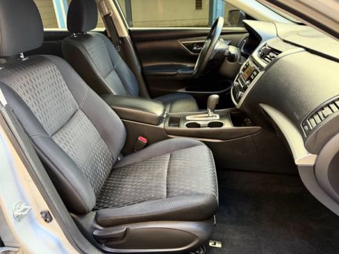 Used 2017 Nissan Altima 2.5 S w/ Power Driver Seat Package FWD image 17