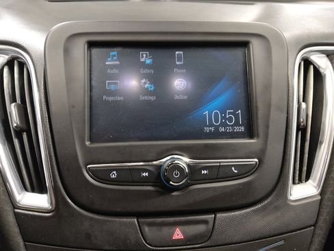 Used 2018 Chevrolet Malibu LT FWD image 25