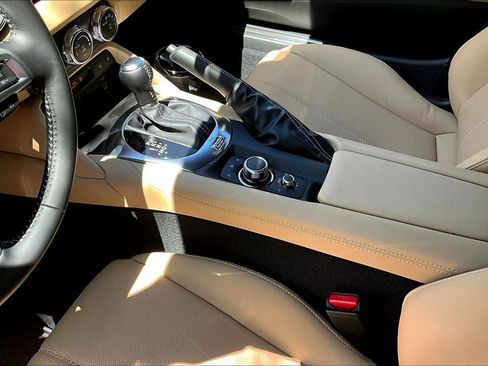 New 2025 MAZDA MX-5 Miata Grand Touring w/ Appearance Package image 17