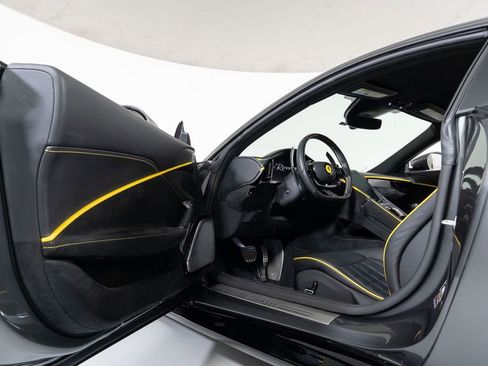 Used 2024 Ferrari Roma image 22