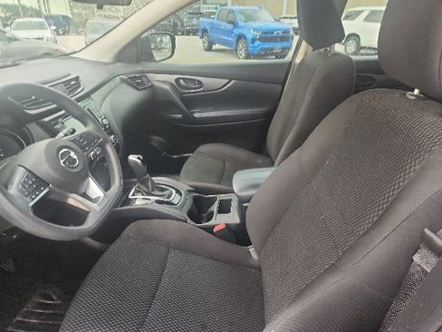 Used 2019 Nissan Rogue Sport S w/ Appearance Package FWD image 9