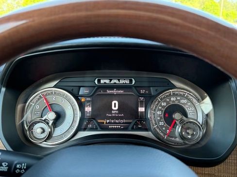 Used 2019 RAM 1500 Limited AWD/4WD image 13