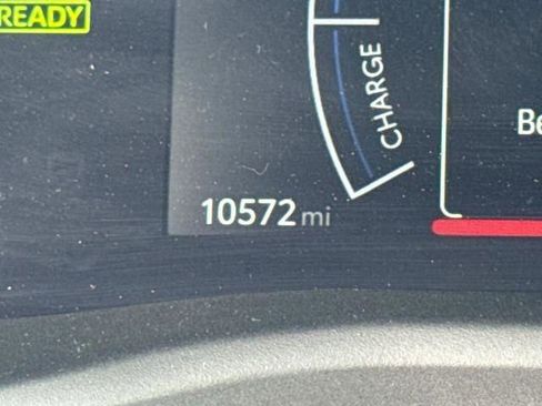 Used 2025 Toyota Camry SE w/ Convenience Package image 78