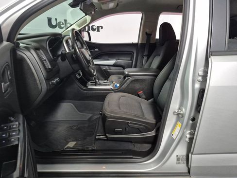 Used 2019 Chevrolet Colorado LT w/ Redline Special Edition AWD/4WD image 9
