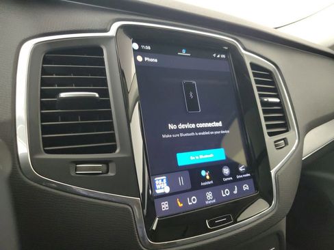 Certified 2025 Volvo XC90 B5 Core AWD/4WD image 29