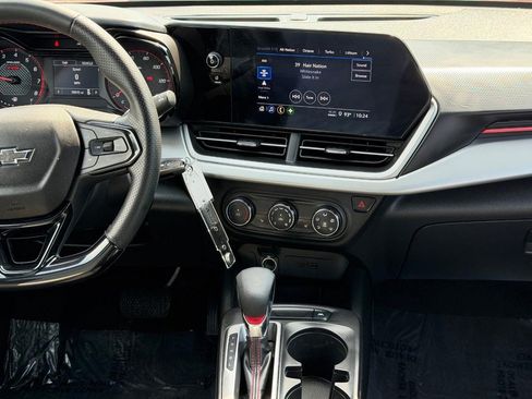 Used 2024 Chevrolet Trax RS w/ Driver Confidence Package FWD image 13