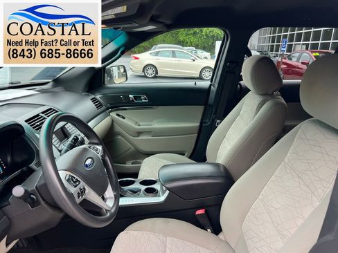 Used 2014 Ford Explorer FWD image 9
