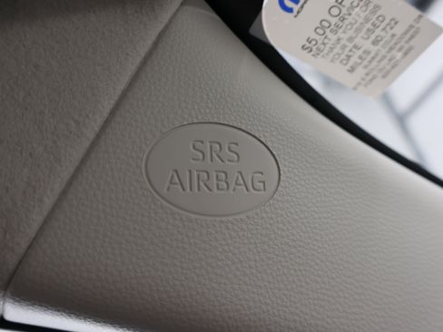 Used 2024 Toyota Corolla LE FWD image 43