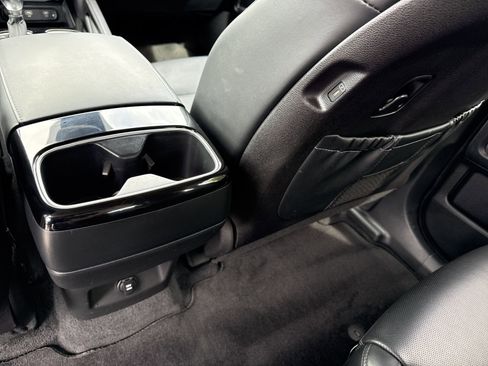 Used 2025 Kia Telluride S FWD image 13