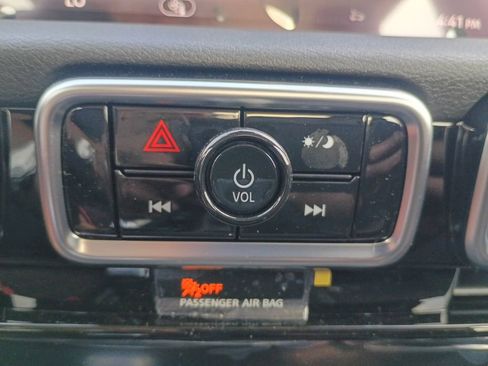 New 2026 Nissan Sentra SR w/ Floor Mat Package image 16