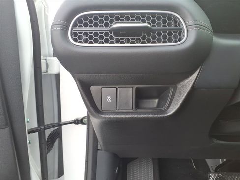 New 2026 Honda HR-V EX-L image 10