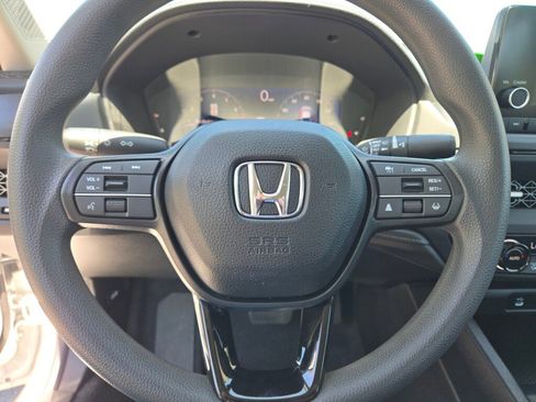 Certified 2025 Honda Accord SE image 21