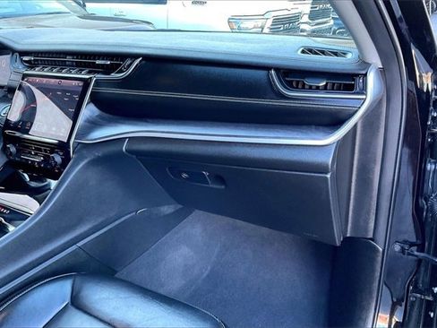 Used 2021 Jeep Grand Cherokee L Limited image 16