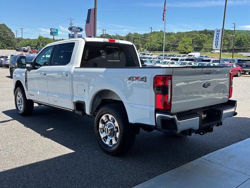 Used 2025 Ford F250 Lariat w/ Lariat Ultimate Package AWD/4WD image 2