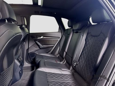 Used 2018 Audi SQ5 Premium Plus w/ S Sport Package image 27