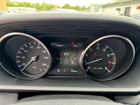 Used 2015 Land Rover Range Rover Sport SE image 29