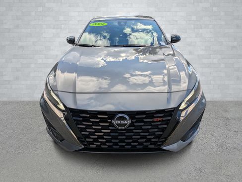 Used 2024 Nissan Altima 2.0 SR image 3