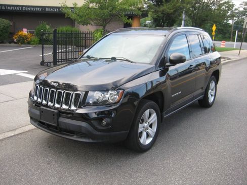 Used 2016 Jeep Compass Sport w/ Power Value Group AWD/4WD image 1