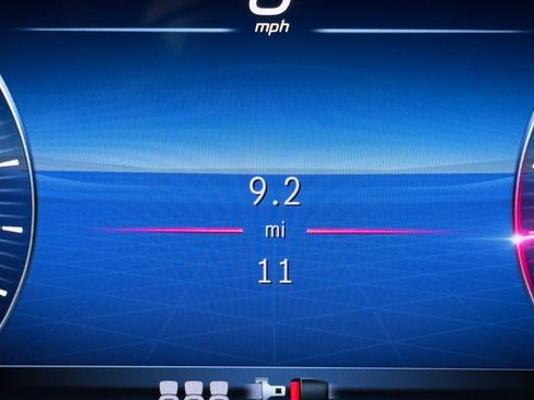 New 2026 Mercedes-Benz GLB 250 4MATIC image 16