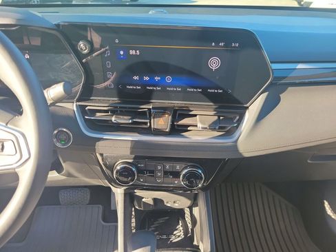 Used 2026 Chevrolet TrailBlazer LT w/ Convenience Package image 22