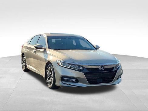Used 2019 Honda Accord Touring image 1