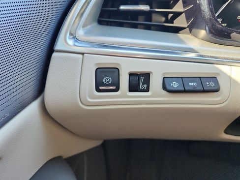 Used 2023 Cadillac XT5 Premium Luxury w/ Technology Package image 23