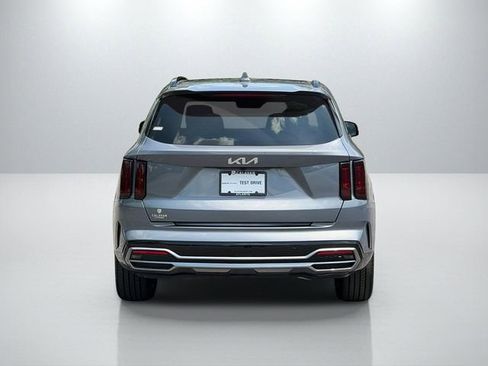 Certified 2023 Kia Sorento SX FWD image 6