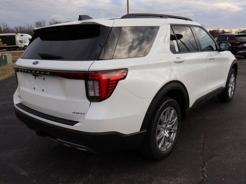 New 2026 Ford Explorer Active w/ Active Comfort Package image 14