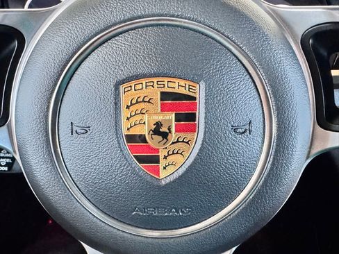 Used 2023 Porsche Cayenne Platinum Edition image 55