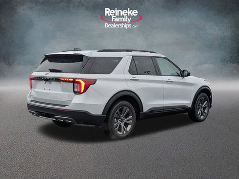 New 2026 Ford Explorer Active w/ Active Comfort Package image 5