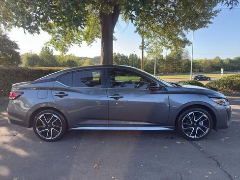 New 2025 Nissan Sentra SR w/ SR Premium Package image 8