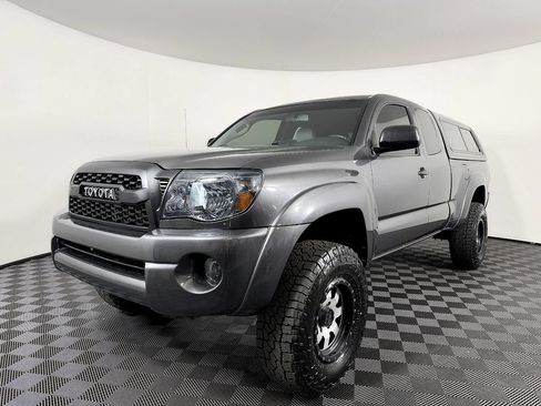 Used 2011 Toyota Tacoma 4x4 Access Cab w/ SR5 Pkg #2 image 2