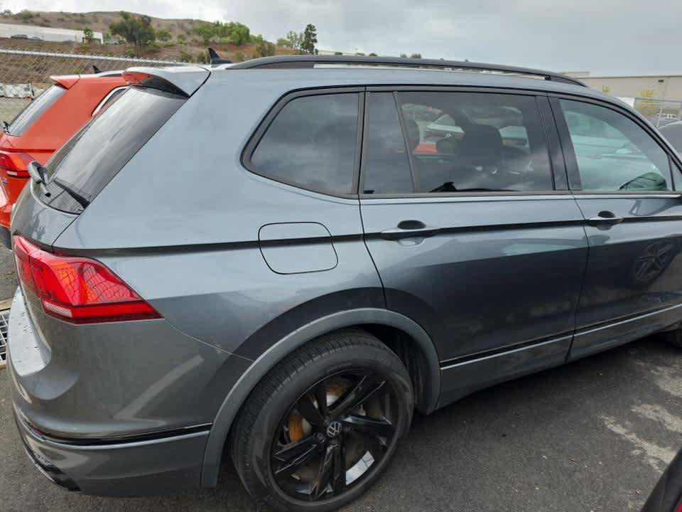 Used 2023 Volkswagen Tiguan SE R-Line FWD image 8