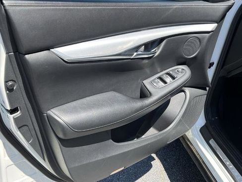 Used 2021 INFINITI QX50 Luxe w/ Appearance Package FWD image 8