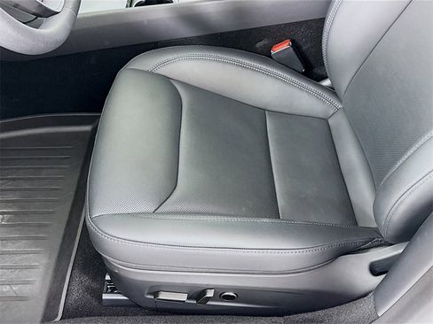 Used 2025 Tesla Model 3 Long Range image 12